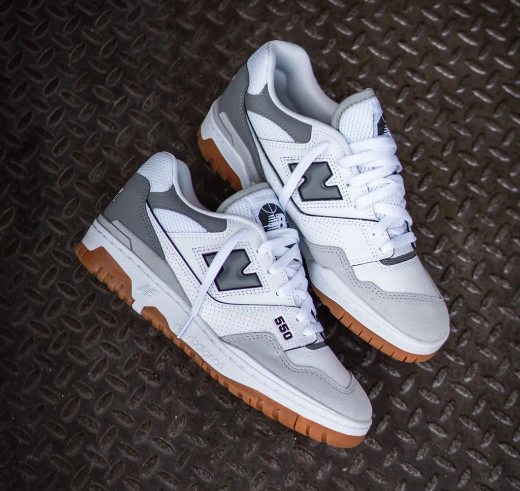 NEW BALANCE CLASSIC WHITE GREY GUM BOTTOM